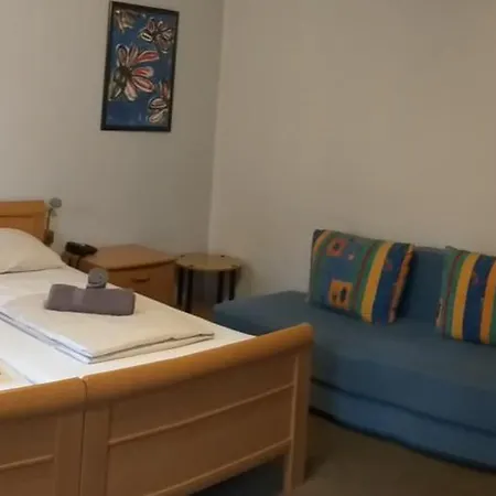 Hotel Kriemhilde 3*