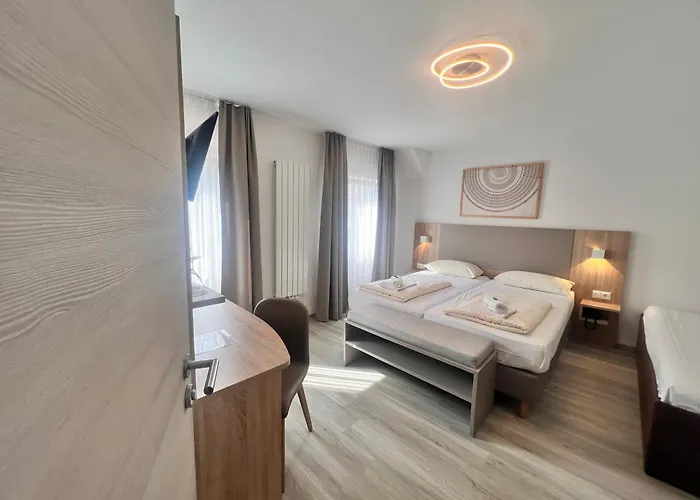 Hotel Kriemhilde 3*
